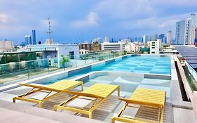 The Quarter Onnut By Uhg - Close To Bitec, Cloud 11, 40 Minutes To Suvarnabhumi Airport